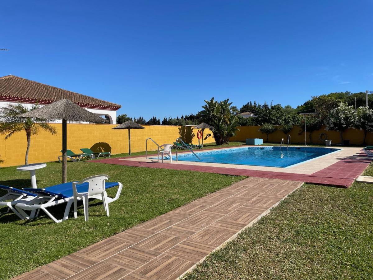 Hostal Del Faro Conil De La Frontera Exterior photo